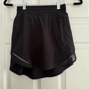LULULEMON. Black Women's Athletic Skort. Size 2